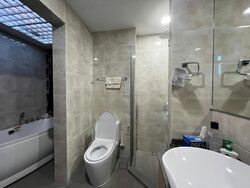 Stratton Green (D28), Terrace #472979121